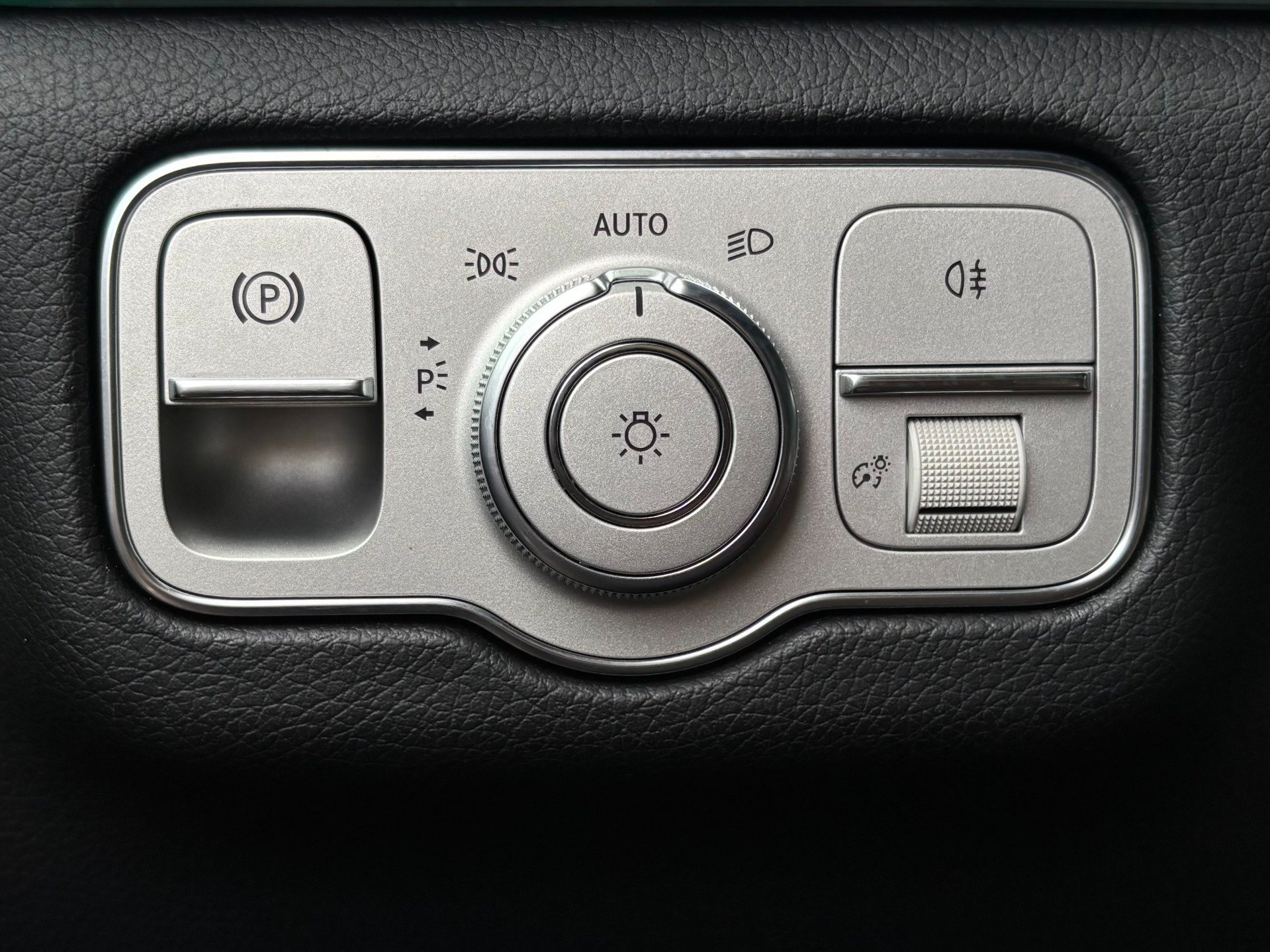 Used 2020 Mercedes-Benz GLE 350 4MATIC image 51