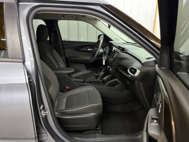 Used 2021 Chevrolet TrailBlazer LS FWD image 16