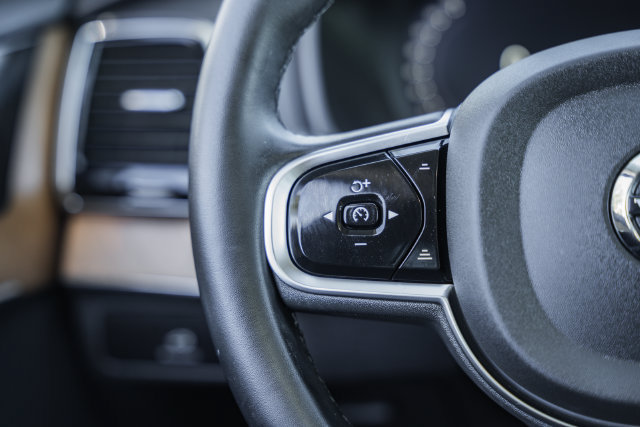 Certified 2025 Volvo XC90 B6 Plus w/ Protection Package Premier AWD/4WD image 30