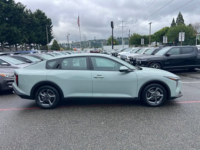 Certified 2025 Kia K4 FWD image 6