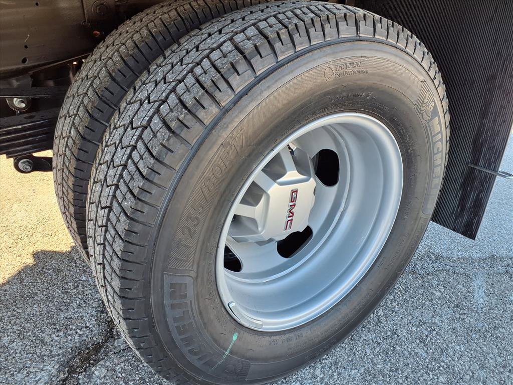 New 2026 GMC Sierra 3500 Pro w/ Convenience Package image 26