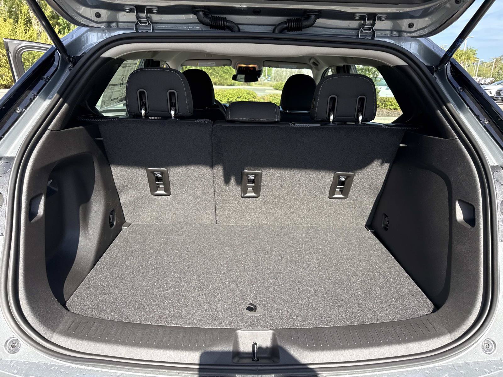 New 2027 Chevrolet Bolt LT w/ Comfort Package FWD image 30