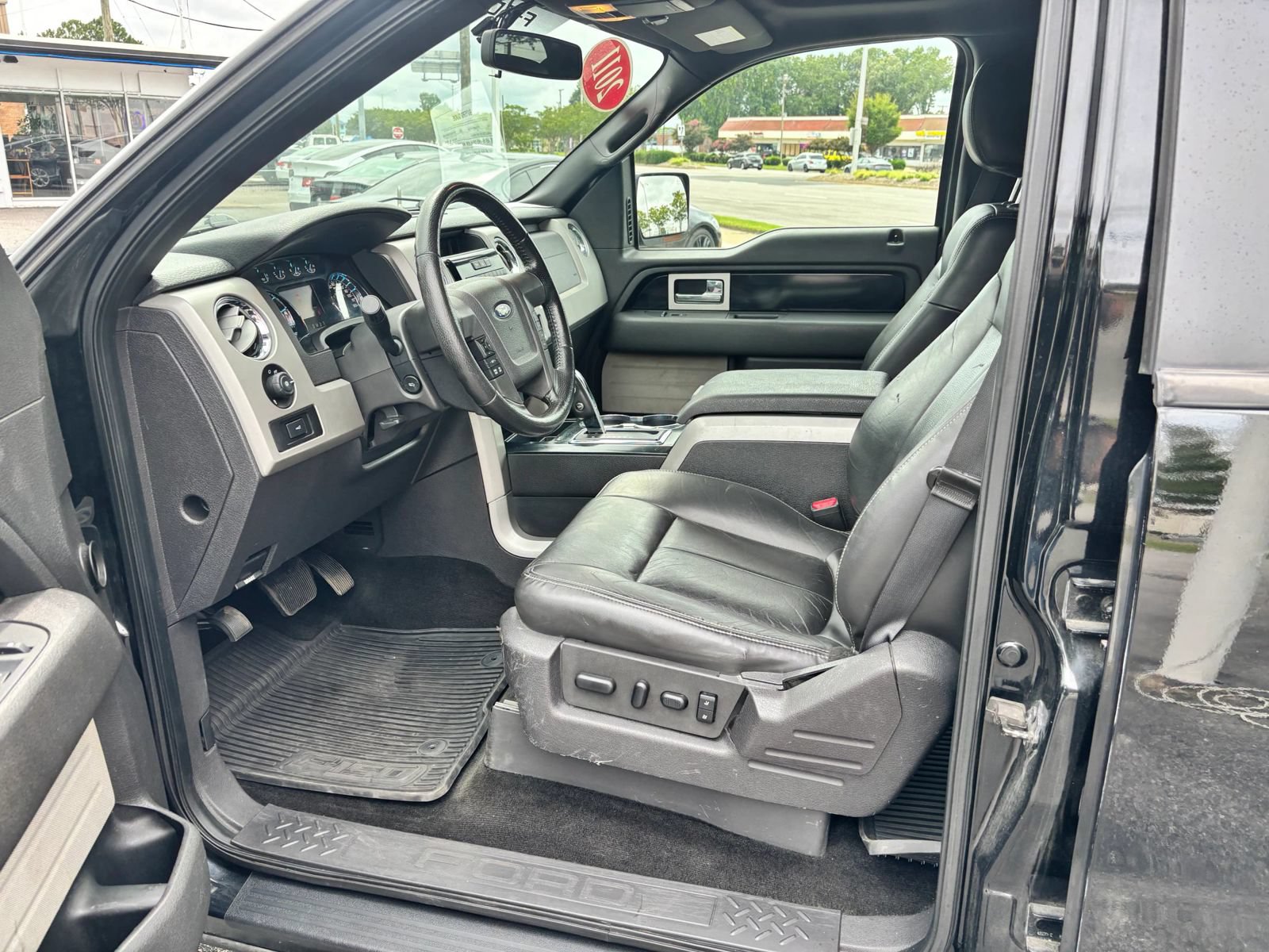 Used 2011 Ford F150 FX4 w/ FX Luxury Pkg AWD/4WD image 14