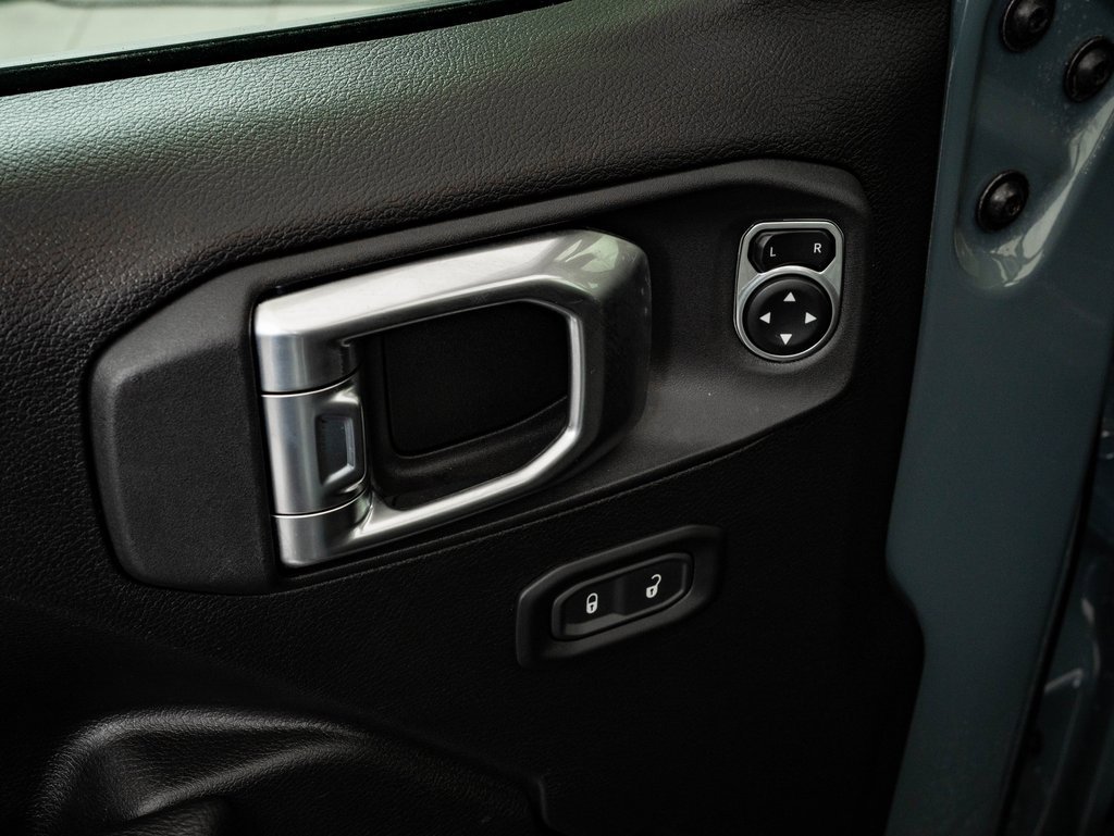 Used 2024 Jeep Wrangler Unlimited w/ Convenience Group image 25