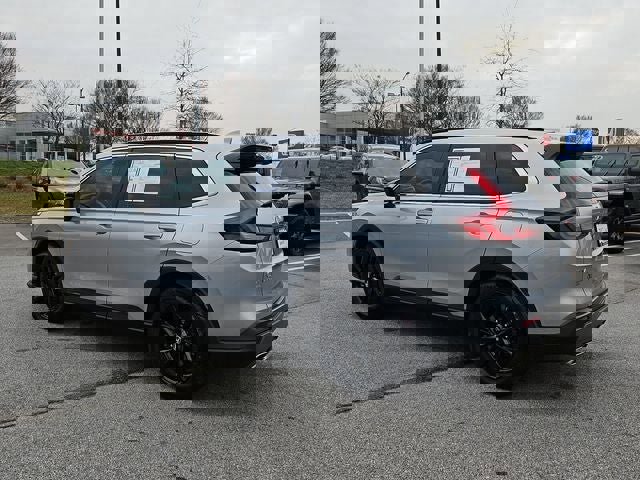 Used 2025 Honda CR-V Sport image 3