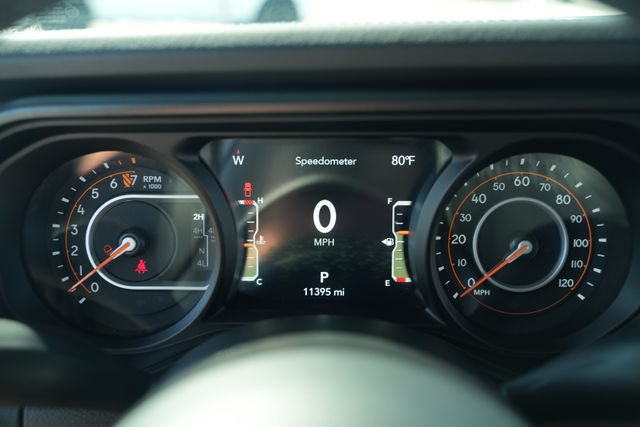 Used 2025 Jeep Gladiator Rubicon AWD/4WD image 29