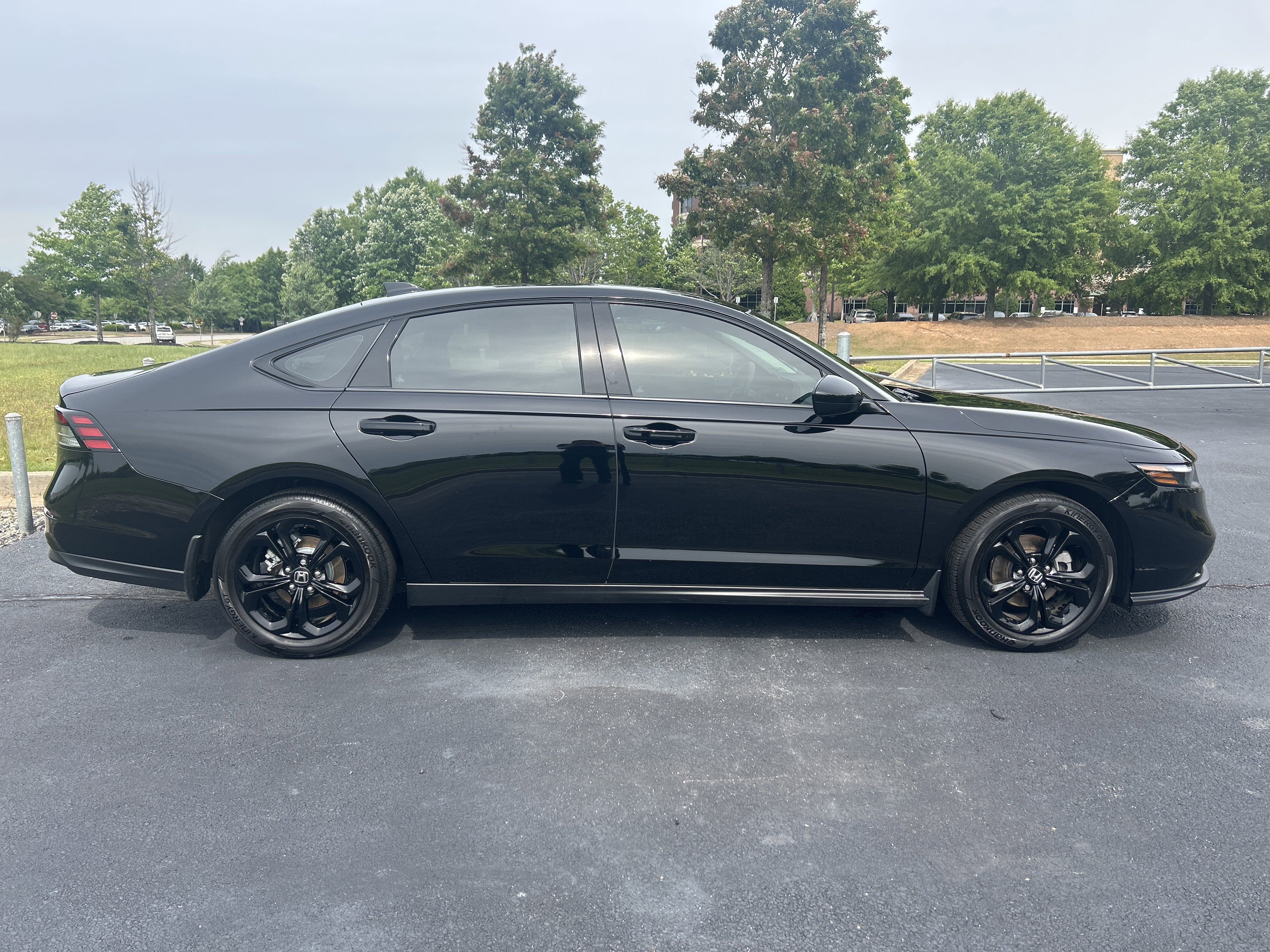 Certified 2025 Honda Accord SE image 10