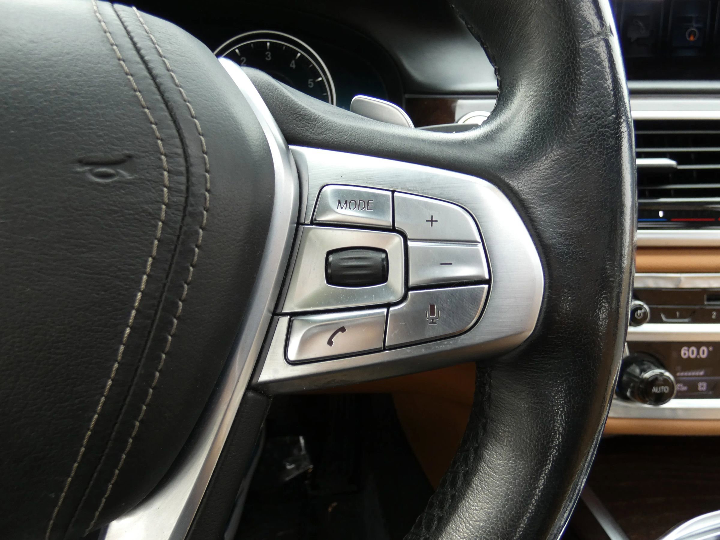 Used 2016 BMW 750i xDrive image 67