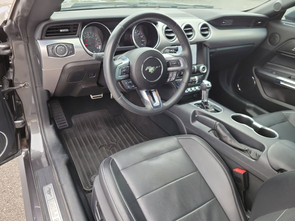 Used 2020 Ford Mustang GT Premium w/ Black Accent Package RWD image 20