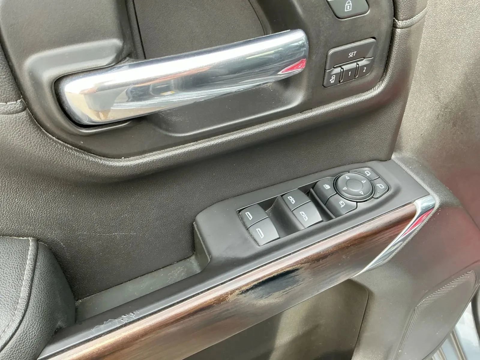 Used 2019 GMC Sierra 1500 SLT image 11