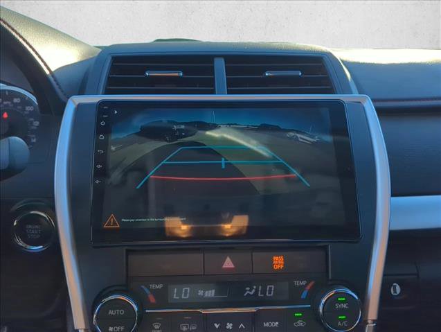 Used 2017 Toyota Camry XSE image 18