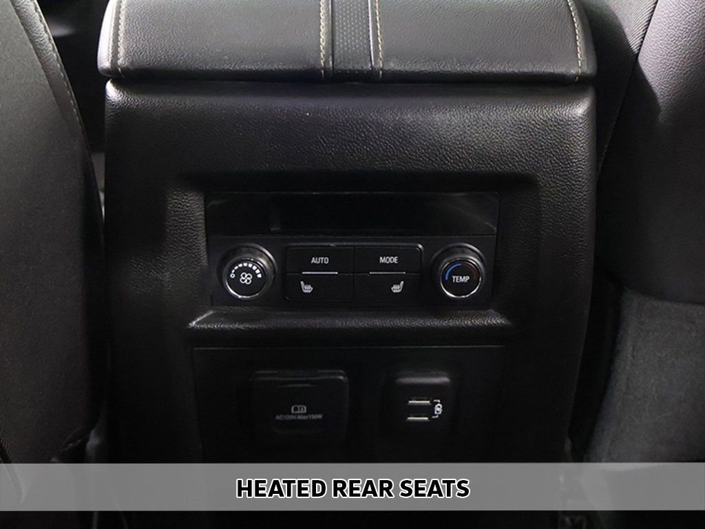 Used 2023 Chevrolet Traverse Premier AWD/4WD image 11