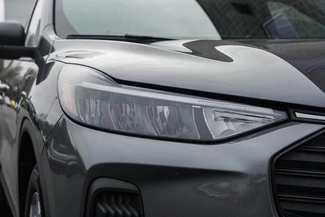 Used 2025 Ford Escape ST-Line image 15