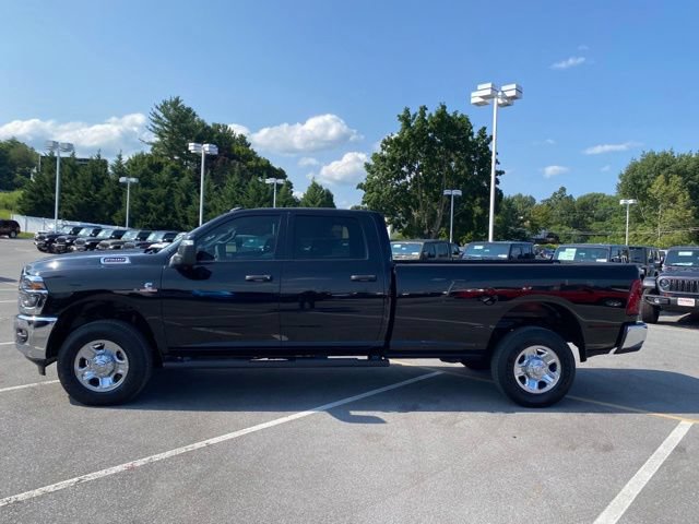 Used 2025 RAM 2500 Tradesman AWD/4WD image 2