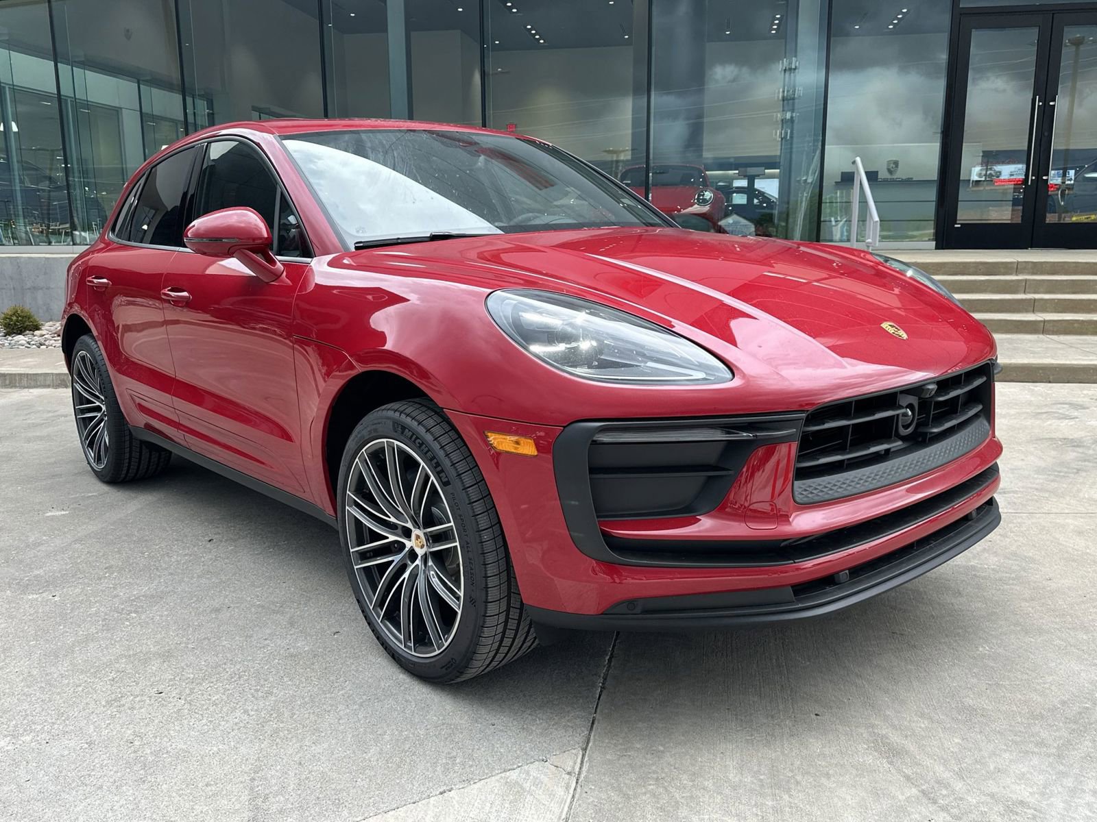 New 2025 Porsche Macan image 9