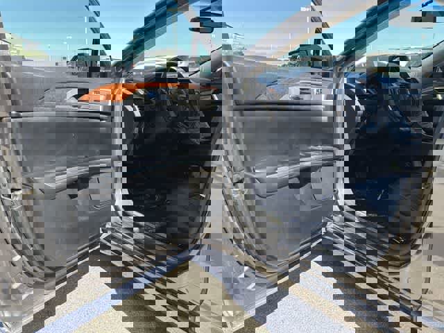 Used 2016 Lincoln MKZ Hybrid image 15