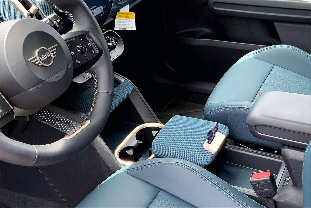 Certified 2025 MINI Cooper Countryman S w/ Comfort Package Max image 18