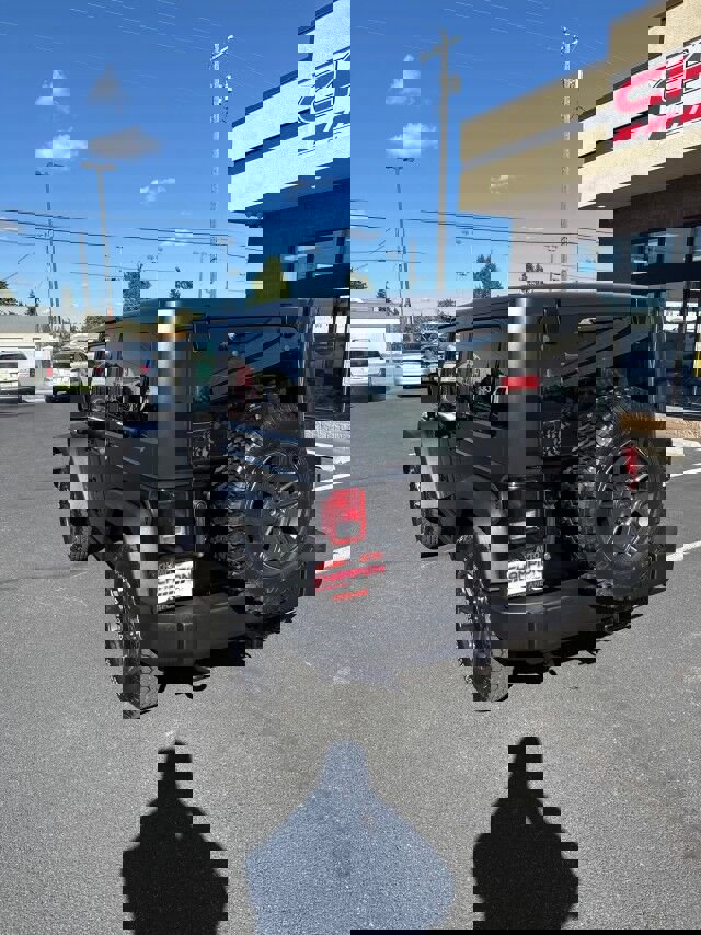 Used 2018 Jeep Wrangler Rubicon w/ Power Convenience Group image 8