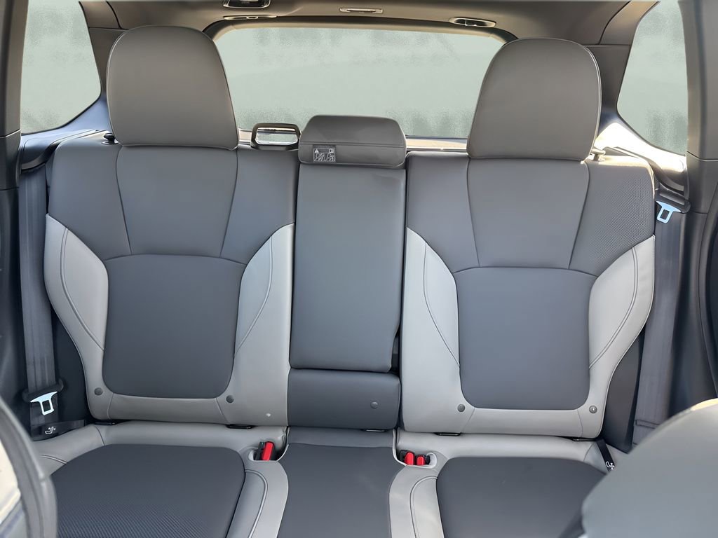 Used 2025 Subaru Forester Limited image 11