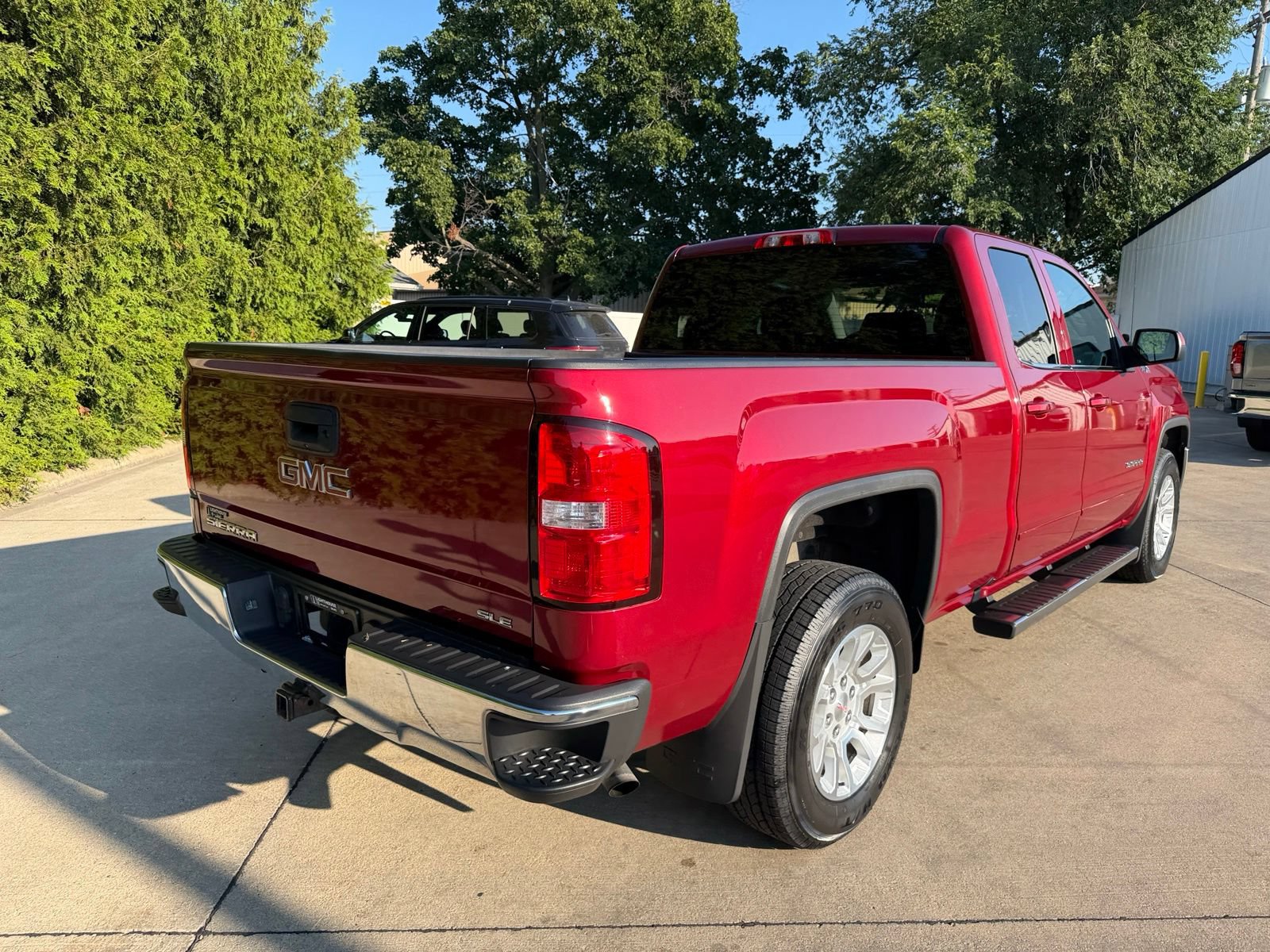 Used 2018 GMC Sierra 1500 SLE w/ SLE Value Package AWD/4WD image 31