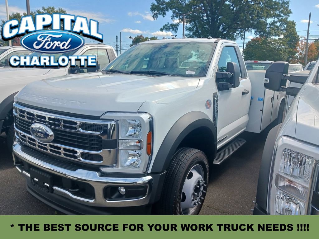 New 2024 Ford F450 XL w/ XL Chrome Package image 1