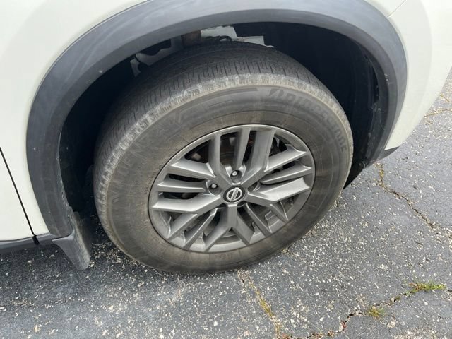 Used 2021 Nissan Rogue S FWD image 3