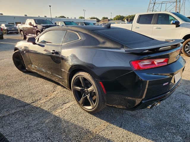 Used 2018 Chevrolet Camaro SS RWD image 4