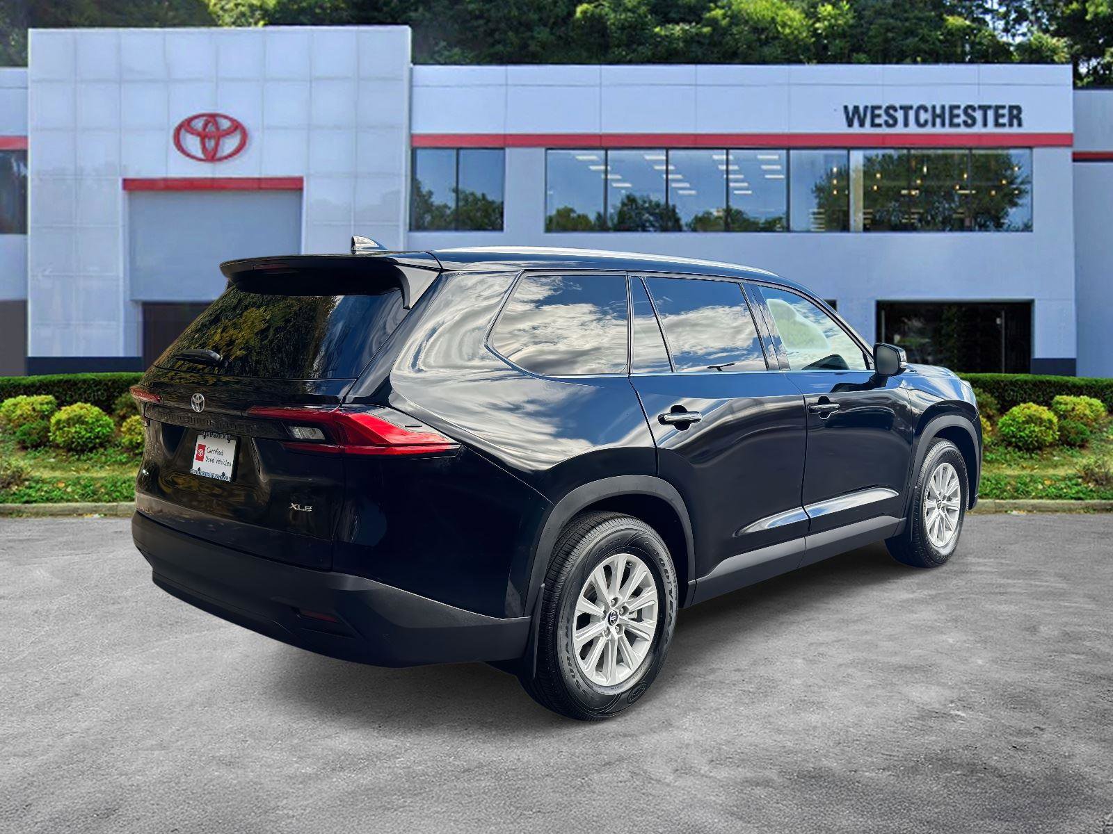 Used 2024 Toyota Grand Highlander XLE image 7