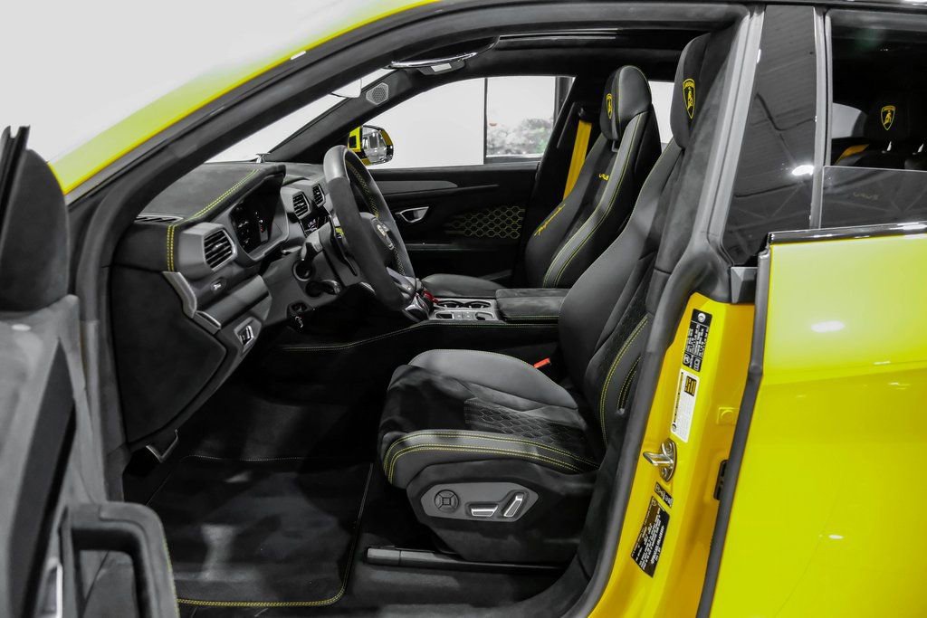 Used 2024 Lamborghini Urus Performante image 6