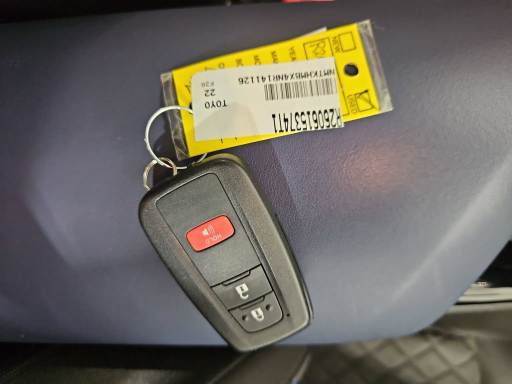 Used 2022 Toyota C-HR XLE FWD image 29