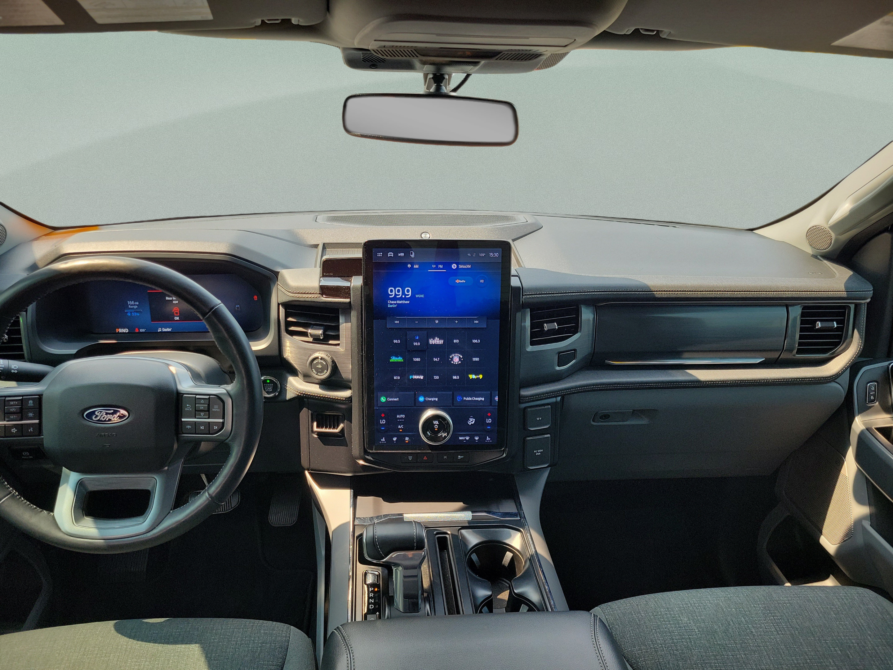 Used 2024 Ford F150 Lightning Flash AWD/4WD image 6