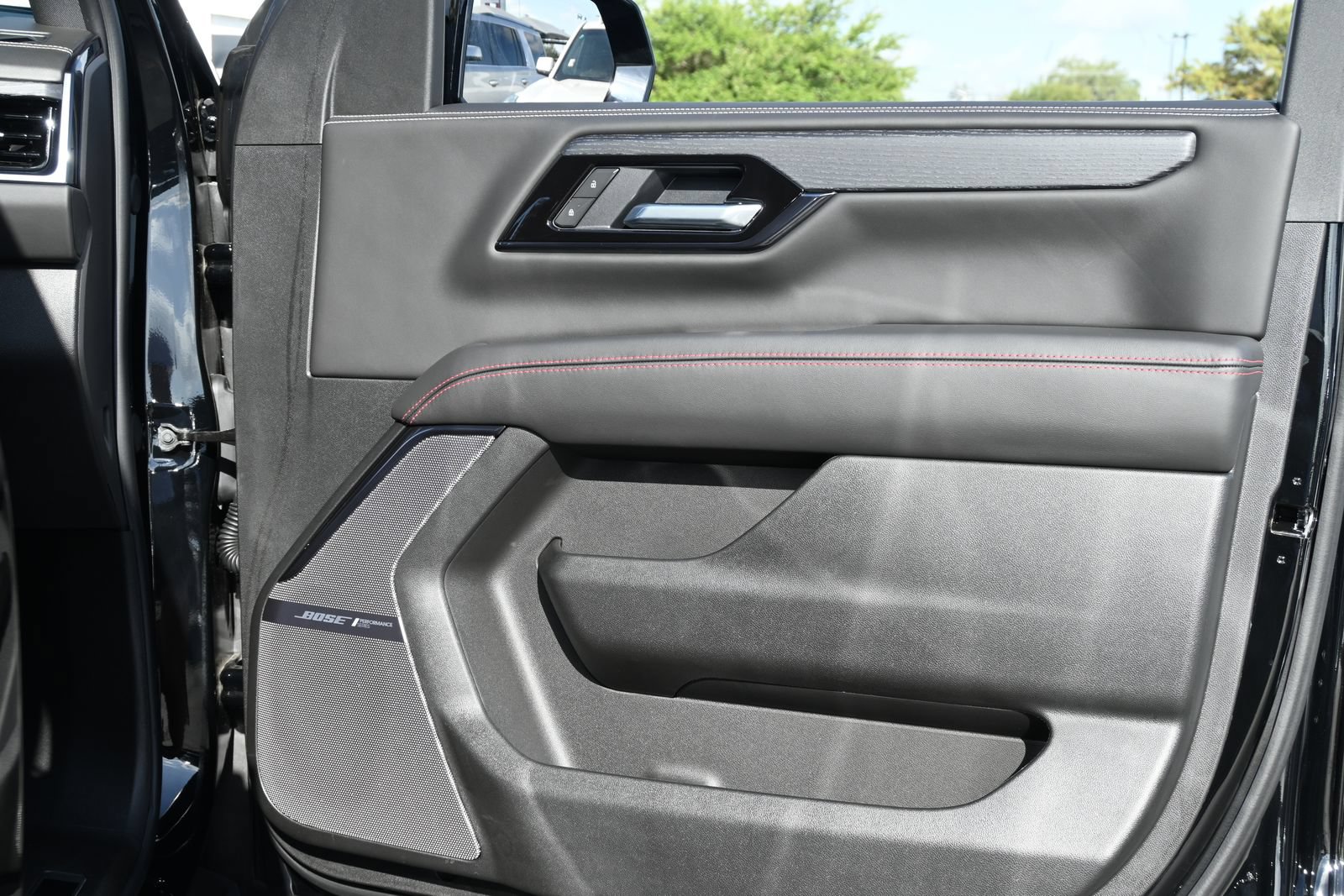 Used 2026 GMC Yukon XL AT4 Ultimate AWD/4WD image 28