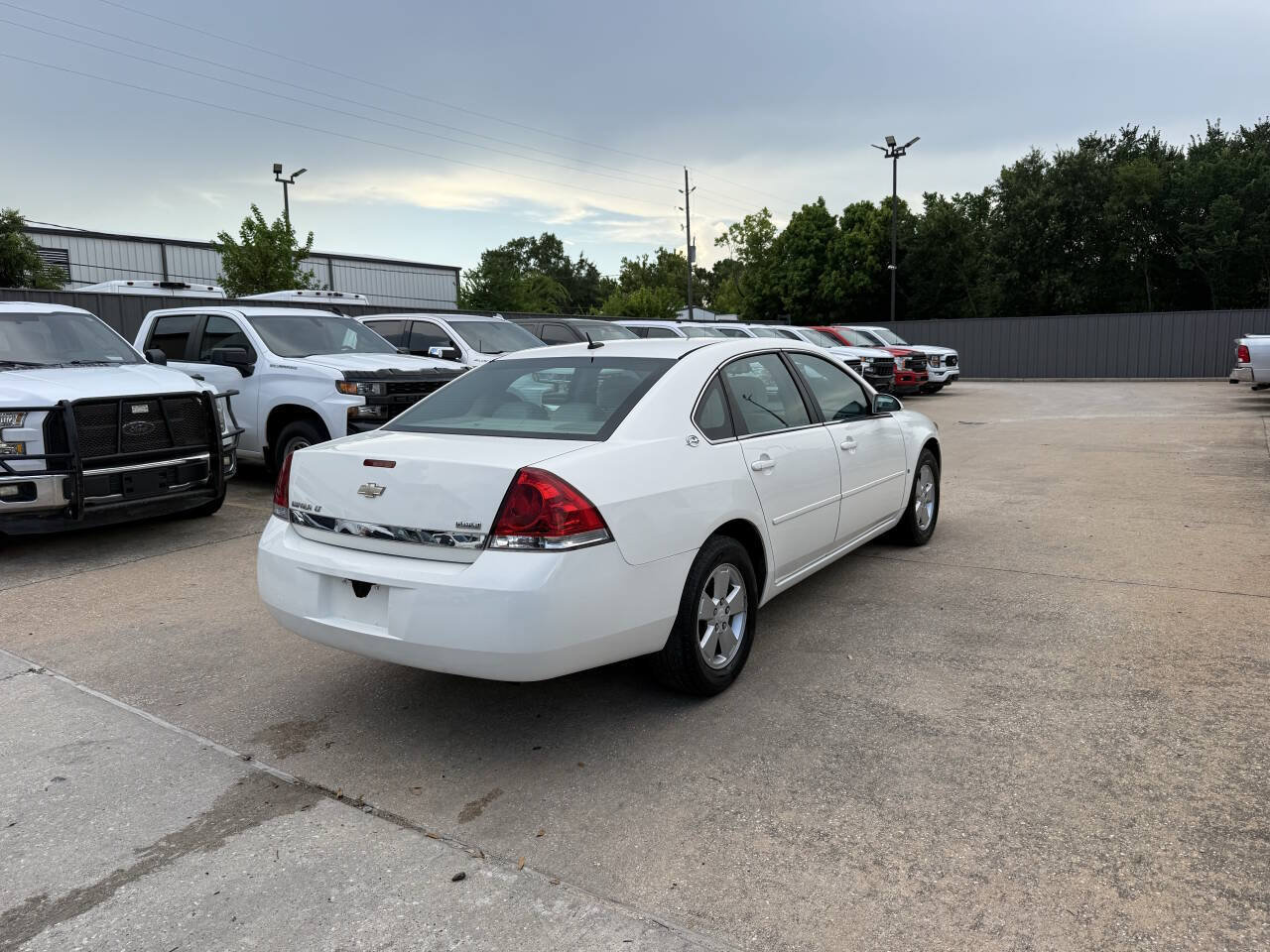 Used 2008 Chevrolet Impala LT FWD image 5