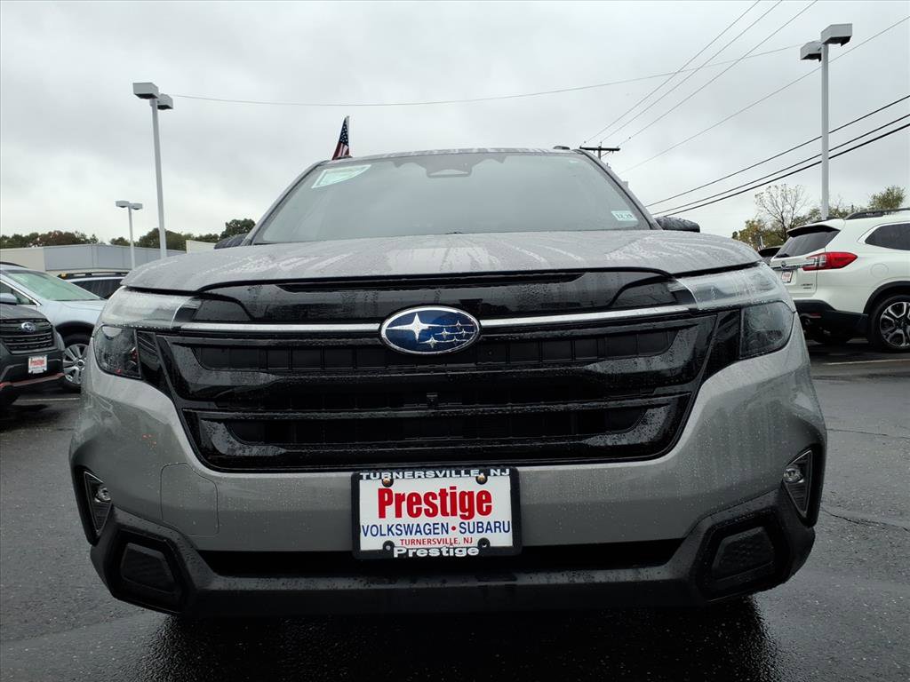 Used 2025 Subaru Forester Touring w/ Popular Package - Touring image 2