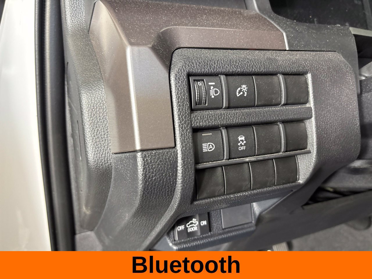 Used 2024 Toyota Tacoma SR5 AWD/4WD image 11