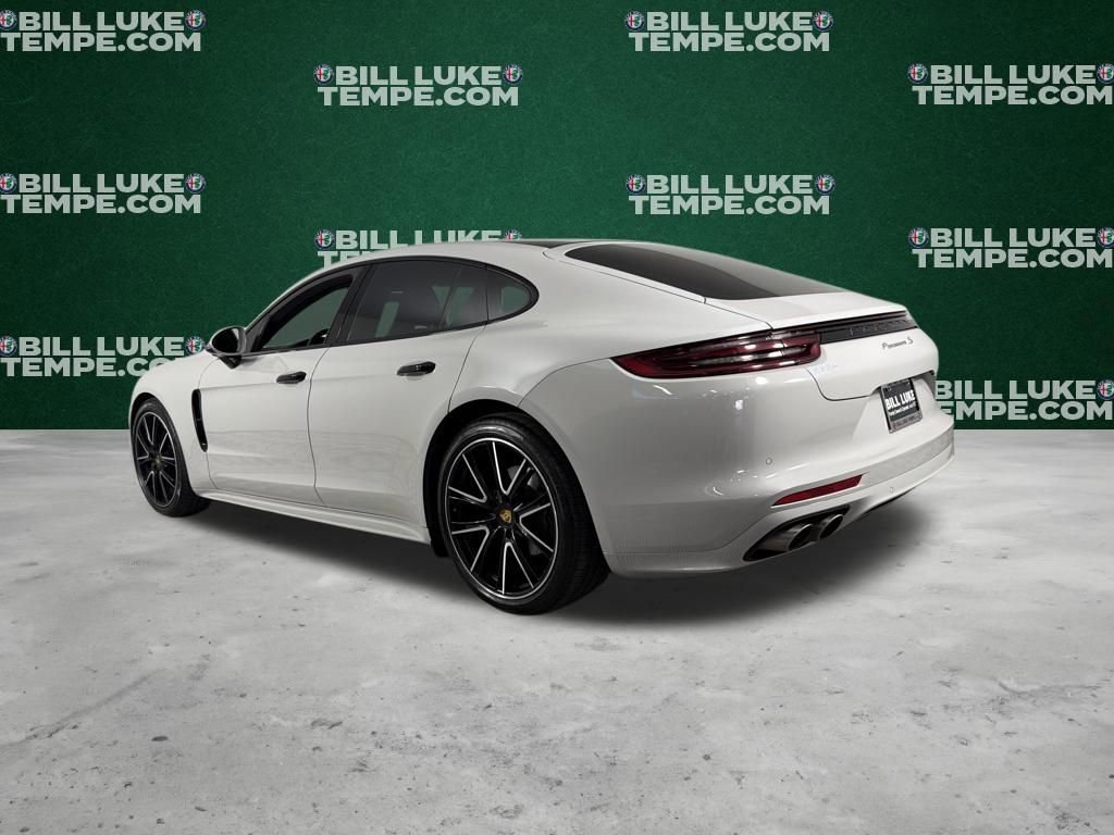 Used 2018 Porsche Panamera 4S image 8