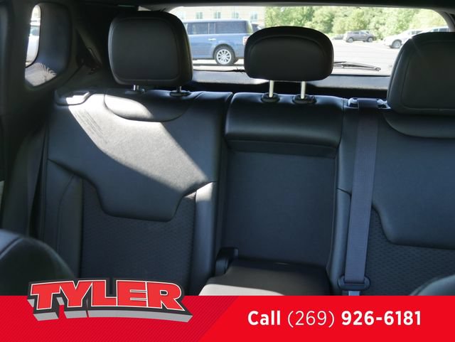 Used 2024 Jeep Compass Latitude AWD/4WD image 39