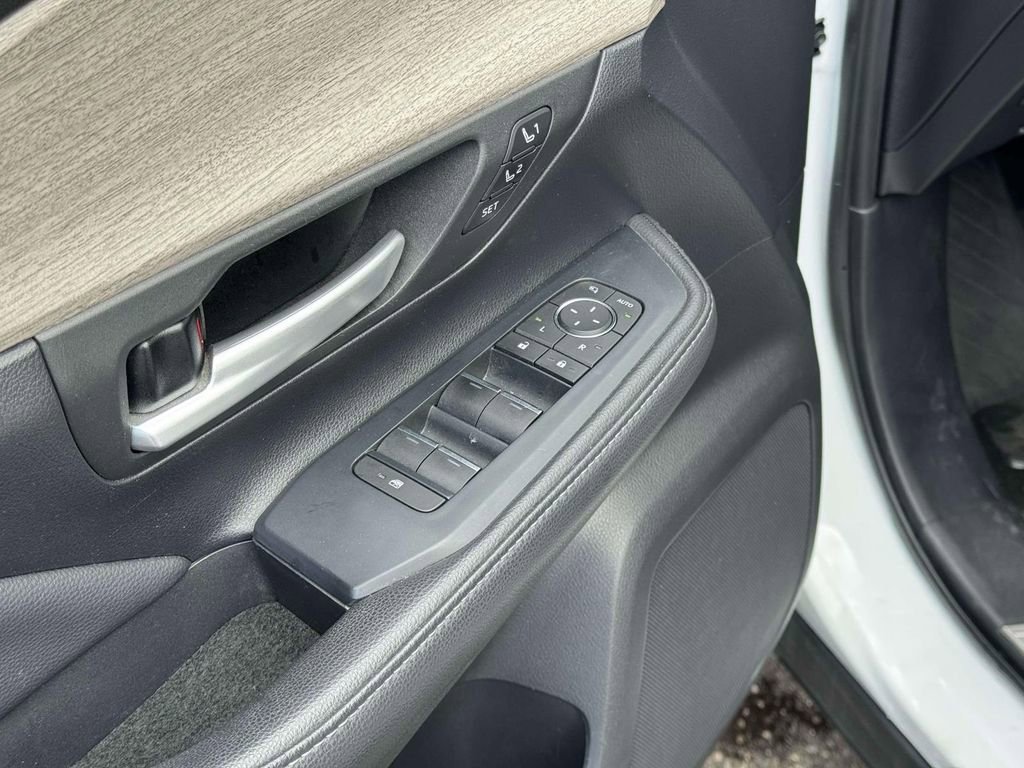 Used 2024 Toyota Grand Highlander AWD Hybrid image 20