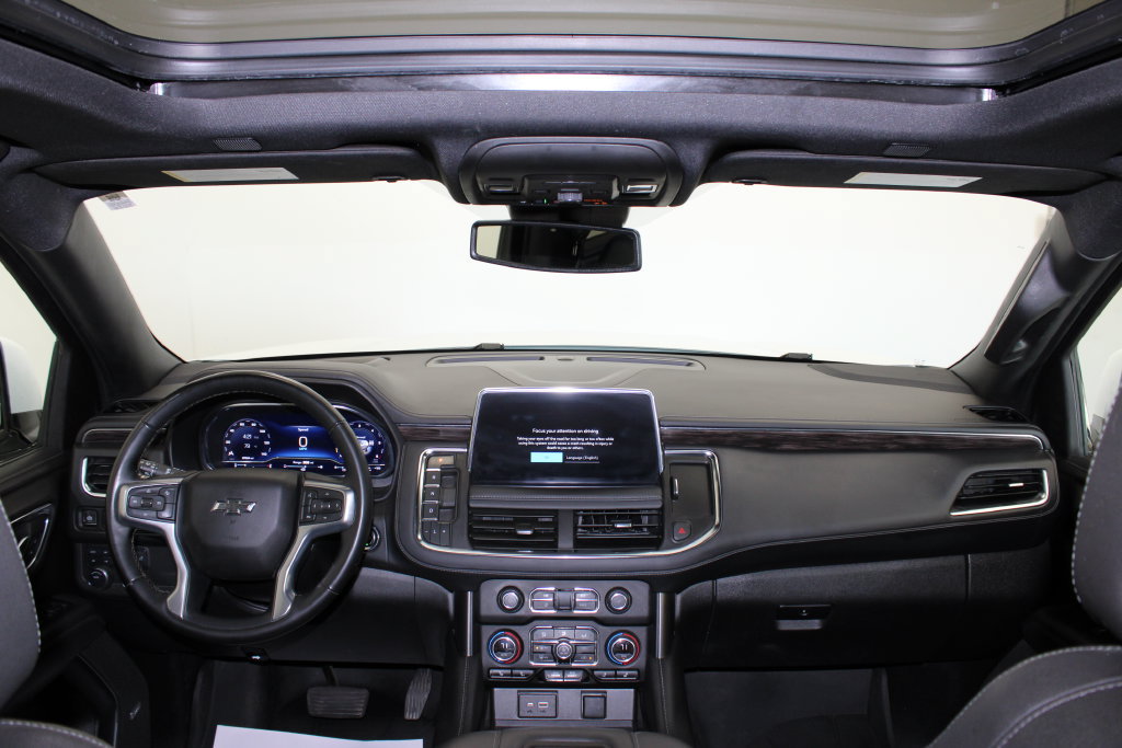 Used 2023 Chevrolet Suburban Z71 w/ Luxury Package AWD/4WD image 13