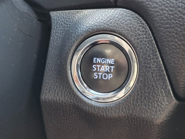 Used 2022 Toyota RAV4 XLE Premium image 34