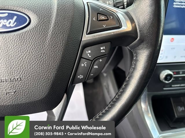 Used 2022 Ford Edge Titanium AWD/4WD image 19