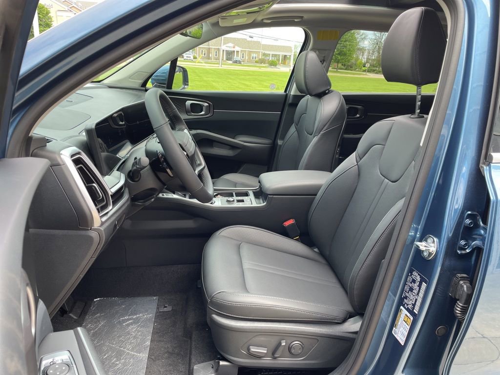 New 2026 Kia Sorento EX AWD/4WD image 8