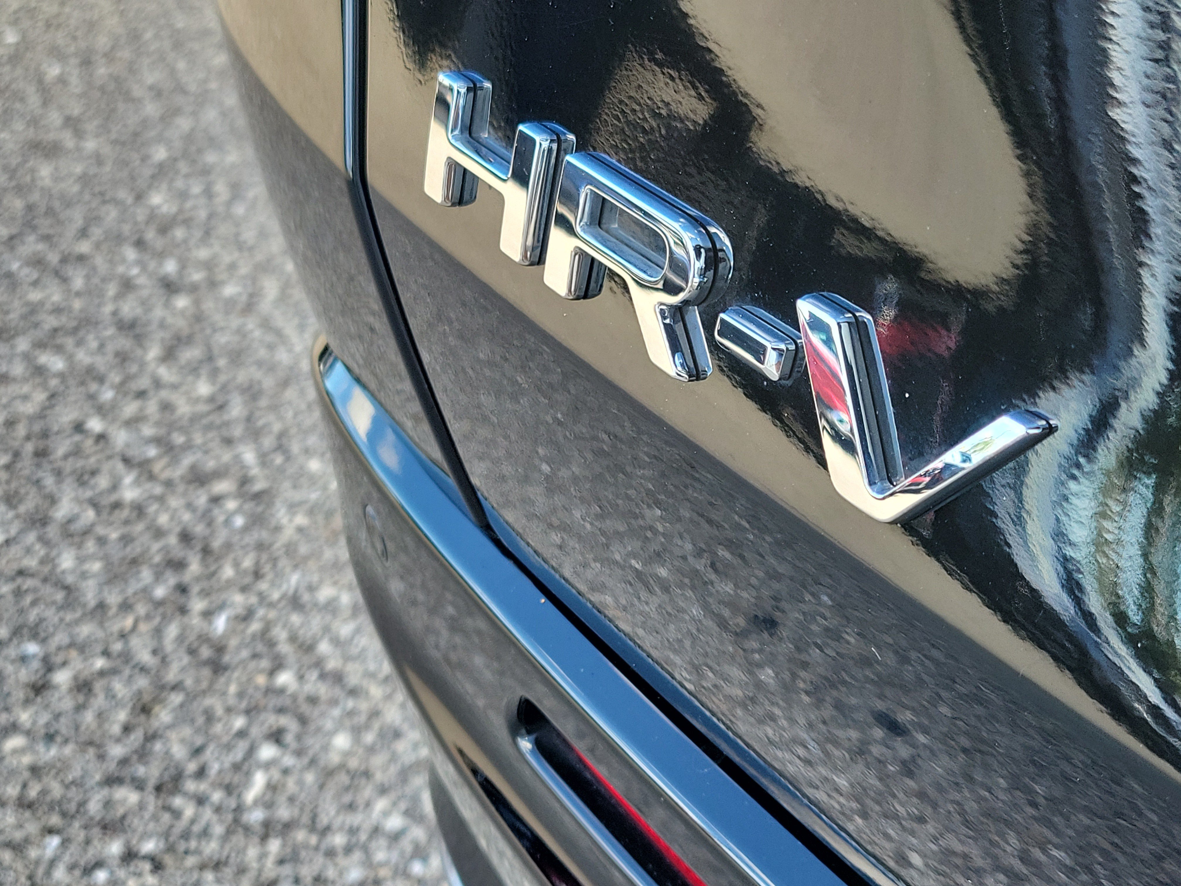 Used 2024 Honda HR-V EX-L image 8