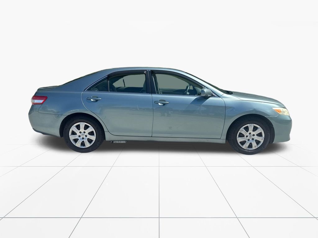 Used 2011 Toyota Camry LE FWD image 10