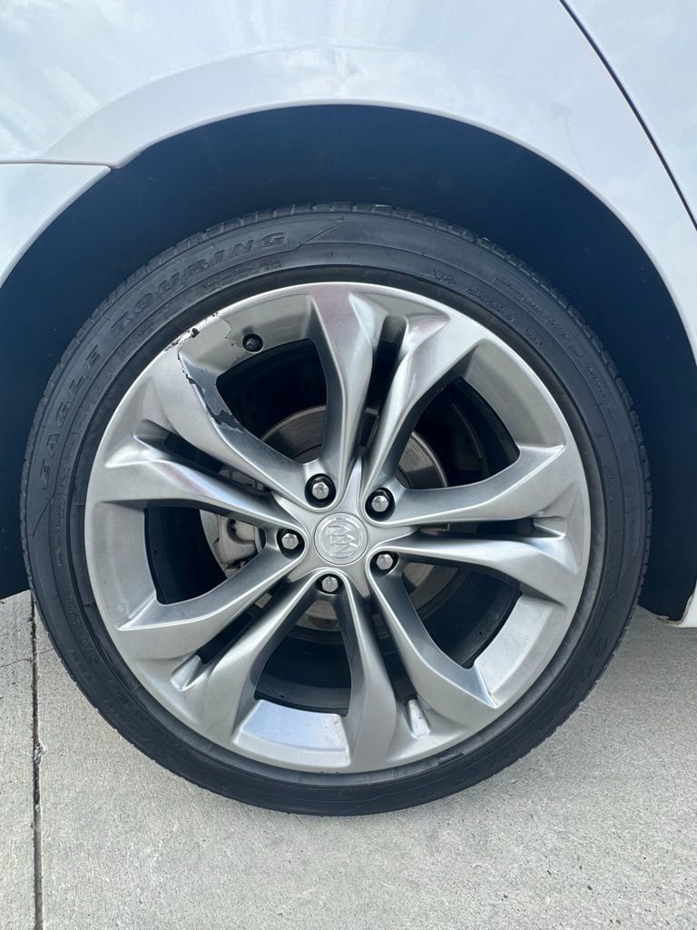 Used 2019 Buick LaCrosse Avenir image 20