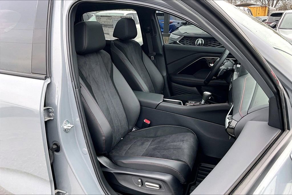 Used 2025 Acura ADX A-Spec image 10