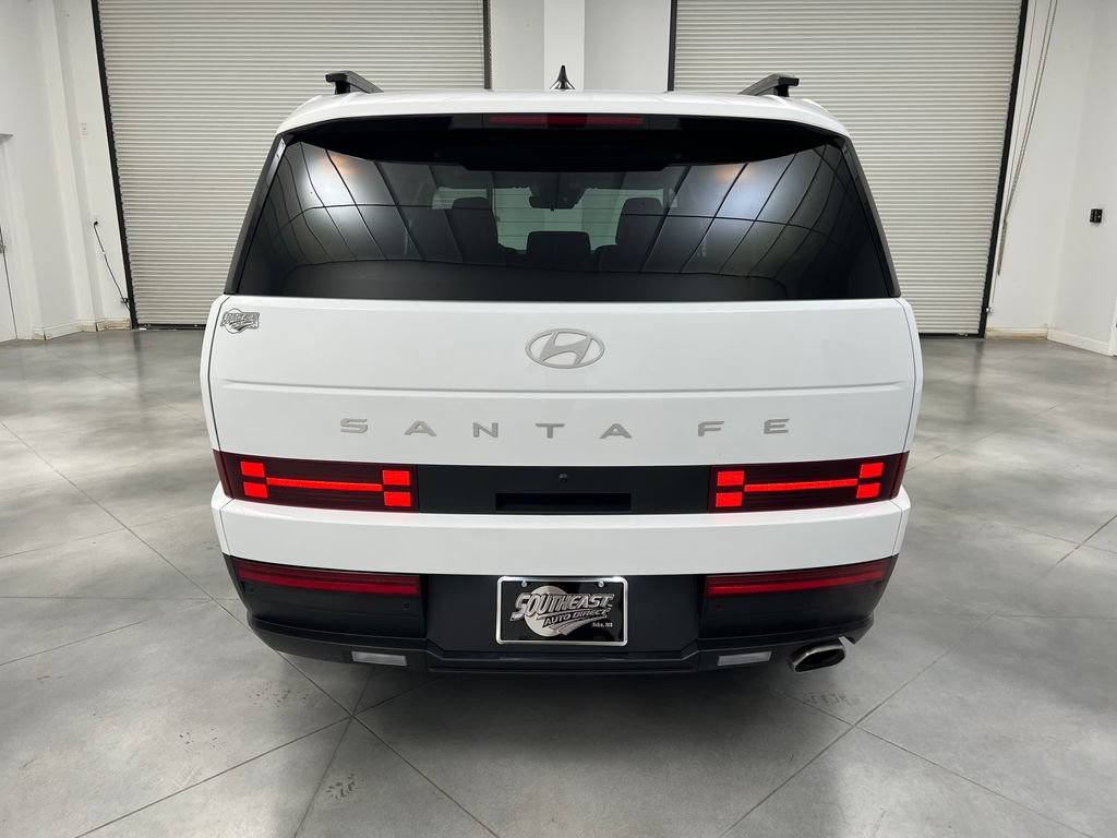 Used 2026 Hyundai Santa Fe SEL FWD image 8