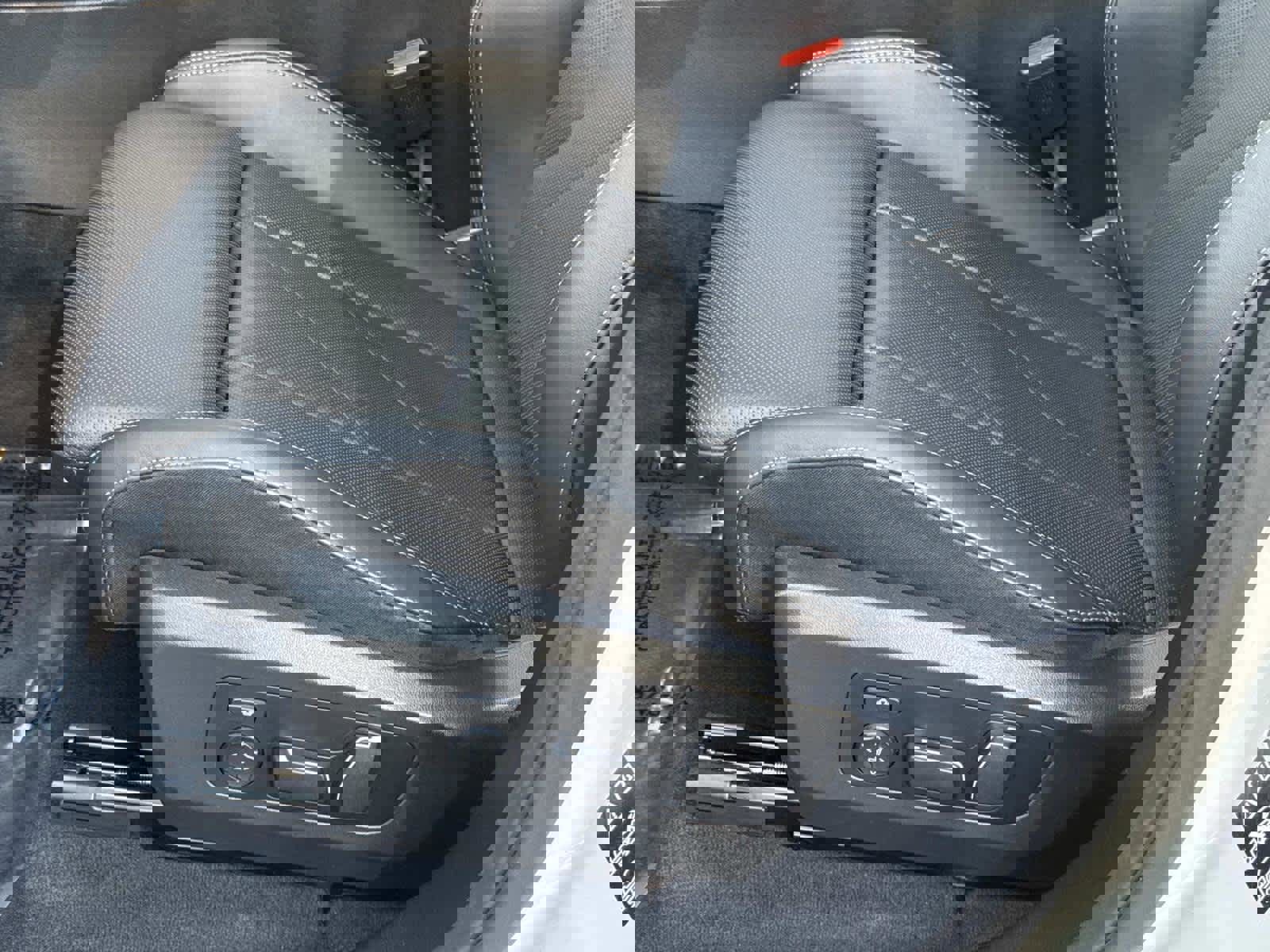 Certified 2025 BMW X3 xDrive30i w/ Premium Package image 21