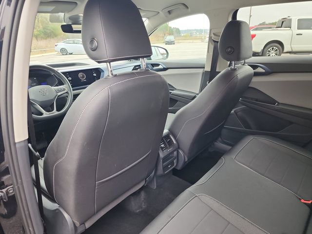 Used 2024 Volkswagen Taos SE image 24