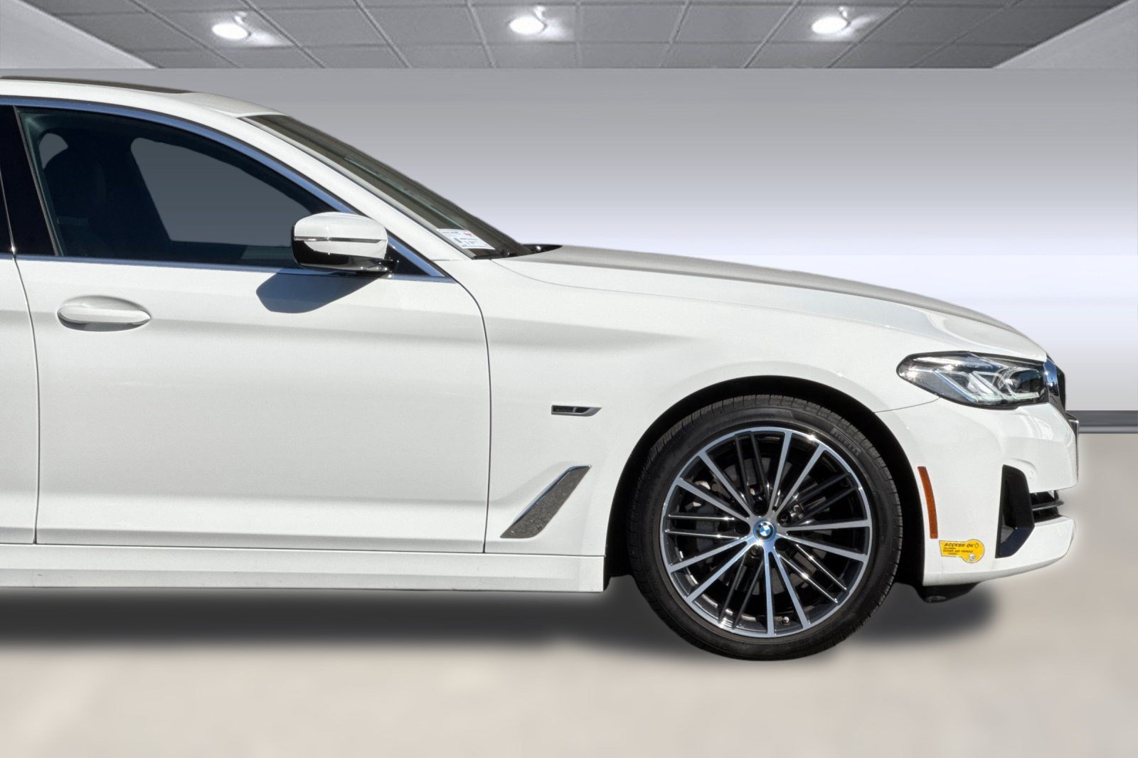 Used 2022 BMW 530e xDrive w/ Convenience Package AWD/4WD image 34